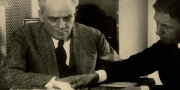 Żeromski i Juliusz Osterwa przy omawianiu tekstu sztuki Uciekła mi przepióreczka