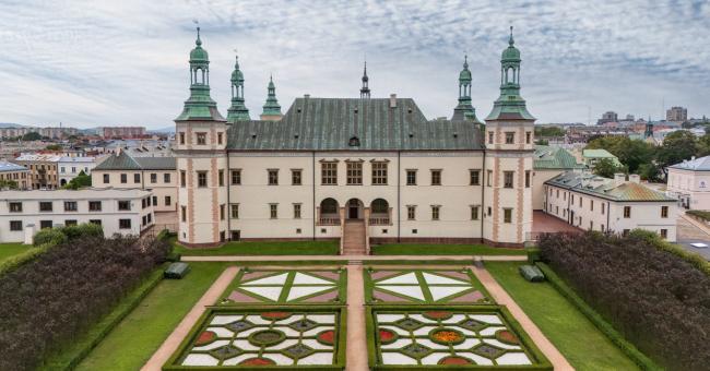 Ogród włoski przy Dawnym Pałacu Biskupów Krakowskich