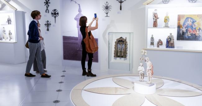 Bogowie i ludzie. Rok obrzędowy w litewskiej sztuce ludowej