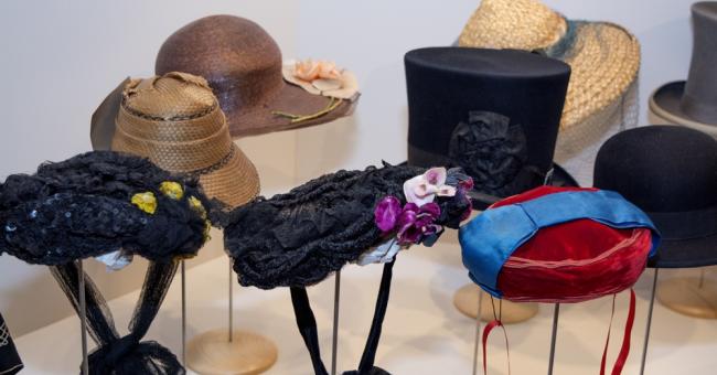 Wystawa Kapelusze z głów 