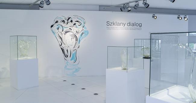 szklany dialog - ekspozycja