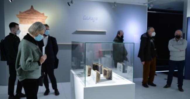 Ofenkachel - kafel do pieca