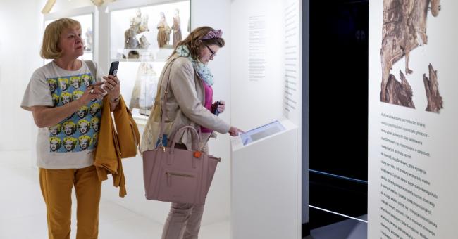 Bogowie i ludzie. Rok obrzędowy w litewskiej sztuce ludowej