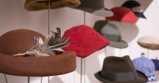 Wystawa Kapelusze z głów 