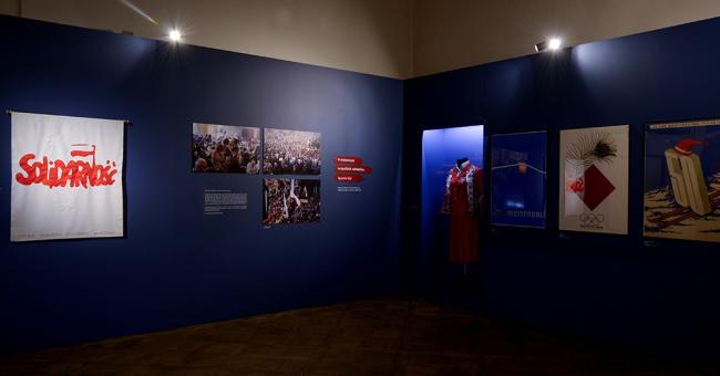 wystawa Biel, Czerwień, Braterstwo