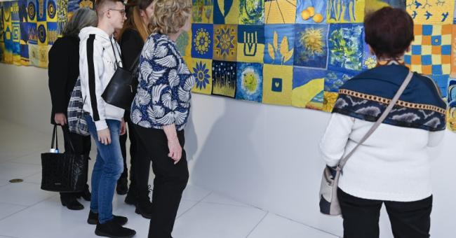 Blue-Yellow. Wstęga Nadziei. Ukraina