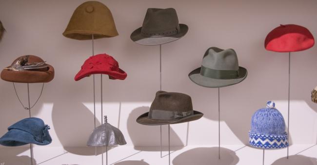 Wystawa Kapelusze z głów 
