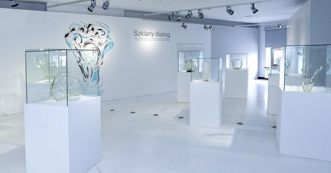 szklany dialog - ekspozycja