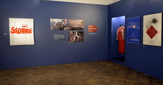 wystawa Biel, Czerwień, Braterstwo