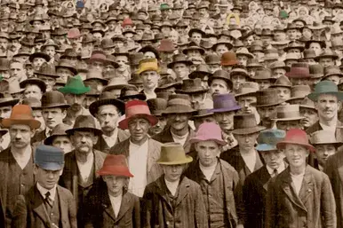 obraz przedstawia mężczyzn w kapeluszach