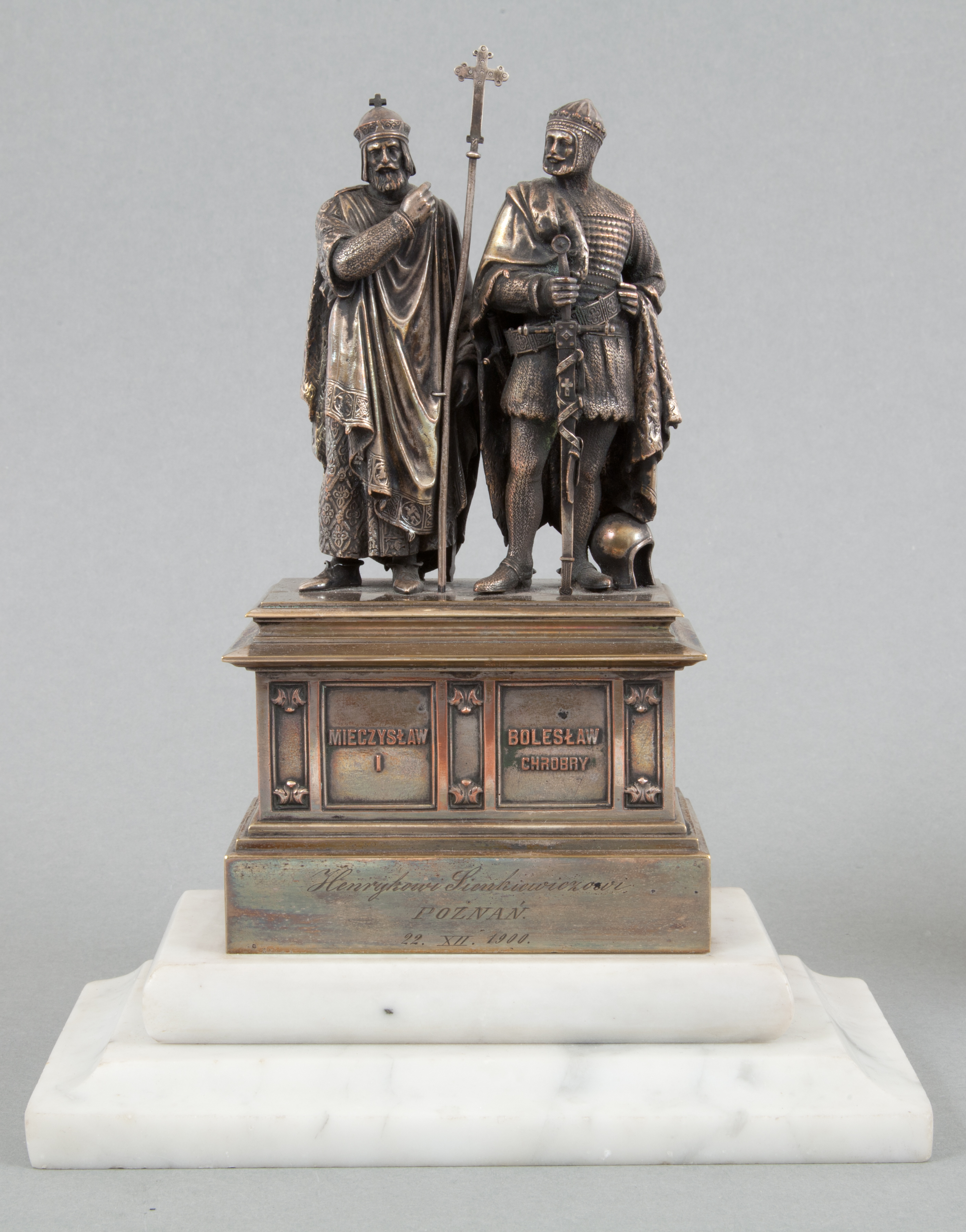 statuetka Mieszko I i Bolesław Chrobry