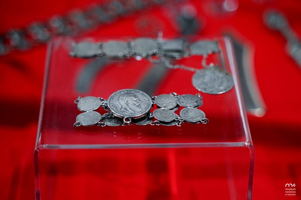 Mozaika kultur - srebrny dar na Fundusz Obrony Narodowej