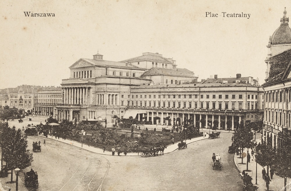 Plac teatralny w Warszawie