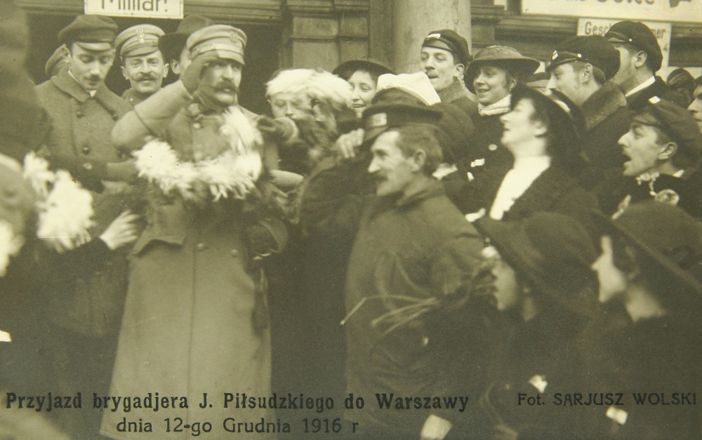 Przyjazd brygadjera Józefa Piłsudzkiego (!) do Warszawy 12 grudnia 1916 r., Wacław Saryusz Wolski (1870–1933), Królestwo Polskie (kongresowe), Warszawa, 12.12.1916
