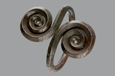 Naramiennik, ozdoba, 1 poł. III okresu epoki brązu, 1250-1200 lat p.n.e, brąz
